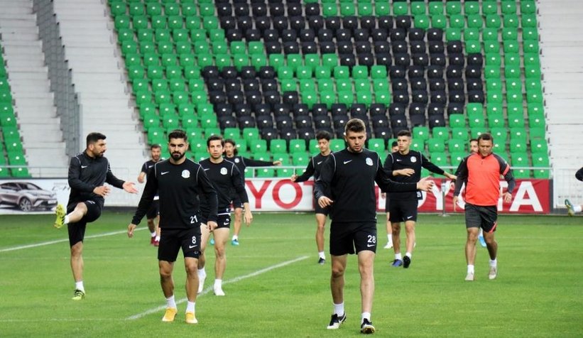 Sakaryaspor, son idmanına çıktı