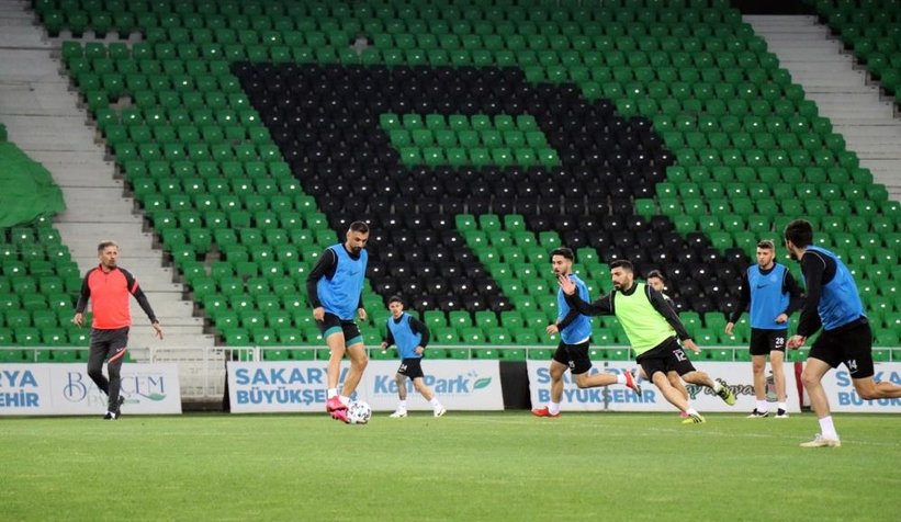 Sakaryaspor, son idmanına çıktı