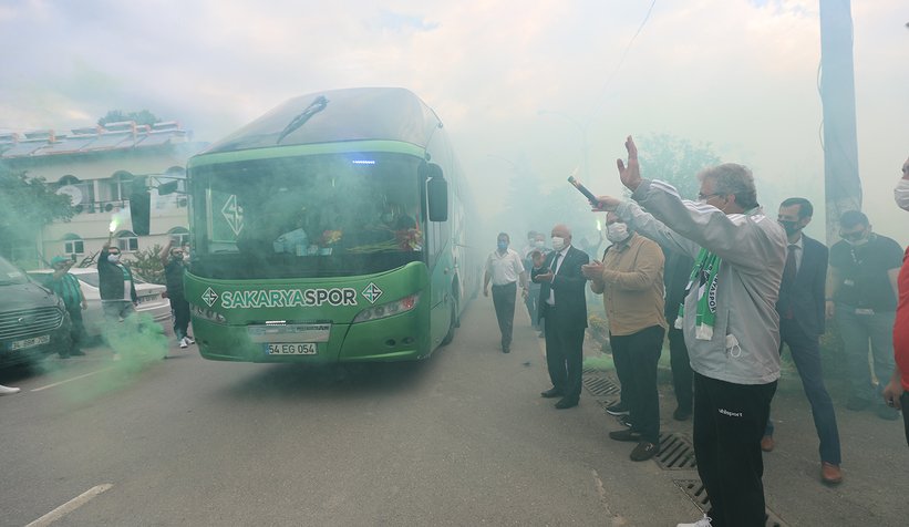 Sakaryaspor'u yarı final için böyle uğurladılar