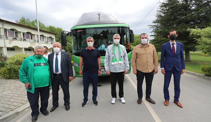 Sakaryaspor'u yarı final için böyle uğurladılar