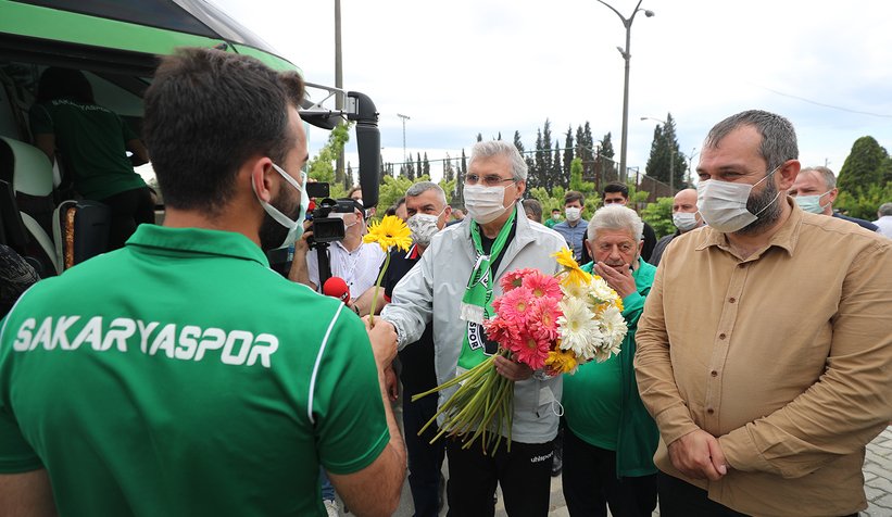 Sakaryaspor'u yarı final için böyle uğurladılar