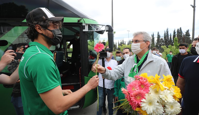 Sakaryaspor'u yarı final için böyle uğurladılar