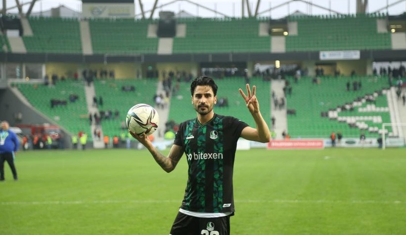 Sakaryaspor’da gol krallığına oynuyor
