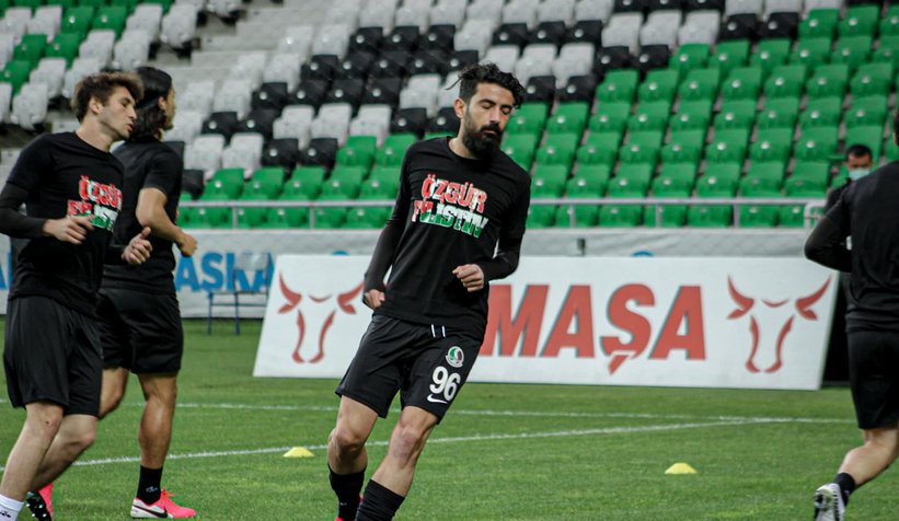 Sakaryasporlu futbolculardan Filistin'e destek