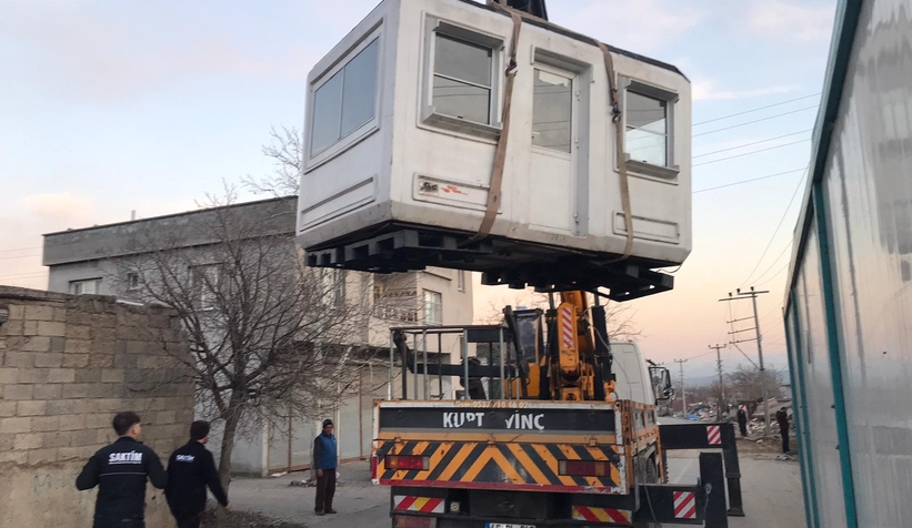 saktim-2-hayir-sever-tarafindan-alinan-konteyner-evi-depremzede-cifte-teslim-ettidth1b1krah