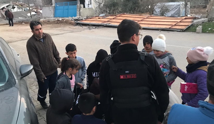 saktim-2-hayir-sever-tarafindan-alinan-konteyner-evi-depremzede-cifte-teslim-ettidth1b1krah