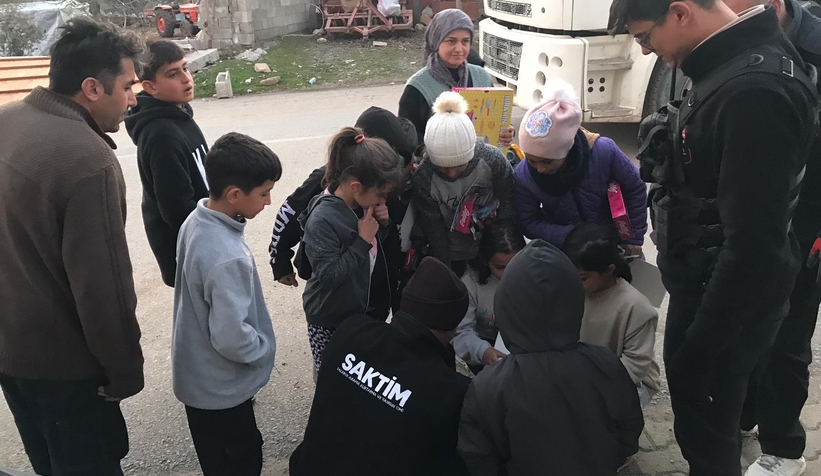 saktim-2-hayir-sever-tarafindan-alinan-konteyner-evi-depremzede-cifte-teslim-ettidth1b1krah