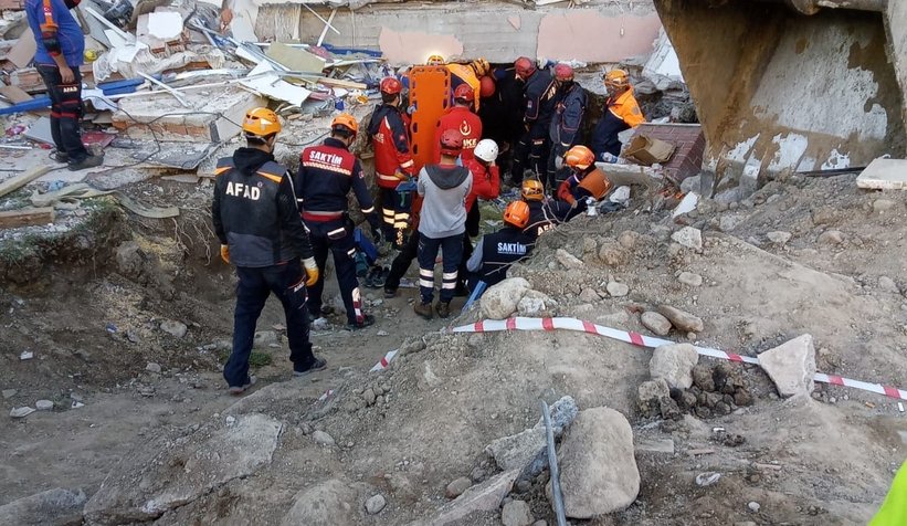 SAKTİM'in desteği ile bir kişi enkazdan kurtarıldı