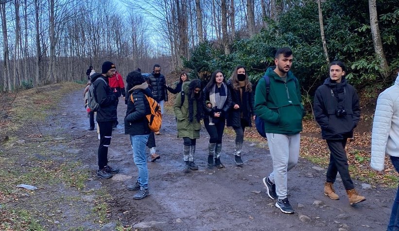 SAKTİM ve SAÜ Genç Tema, Keremali'de doğa yürüyüşü yaptı