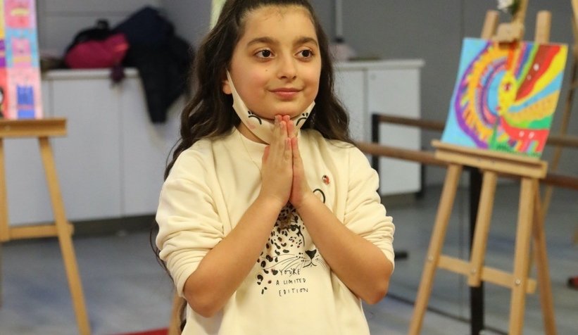 Salgın sürecinde yaptığı resimlerle sergi açtı