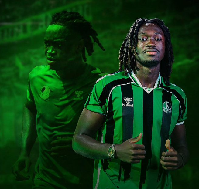 Salih Dursun ve Umechi Akuazaoku Sakaryaspor'da