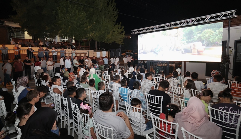 Salmanlı’da çocuk sineması keyfi