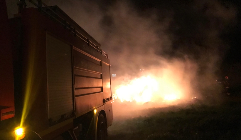 Saman yangını itfaiyeyi alarma geçirdi