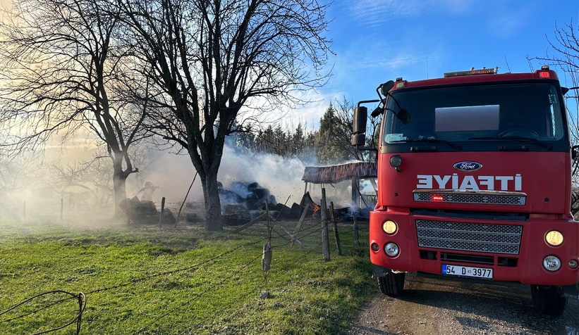 Samanları ve kuruluğu ateşe verip yangını böyle izledi