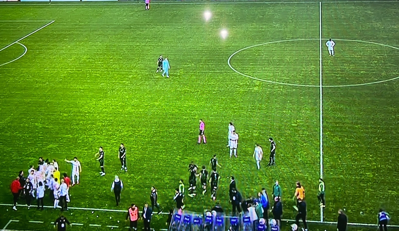 samsunsporlu-oyuncunun-hareketleri-sahayi-karistirdisvfnuw5bel