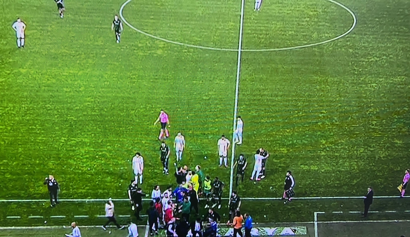 samsunsporlu-oyuncunun-hareketleri-sahayi-karistirdisvfnuw5bel