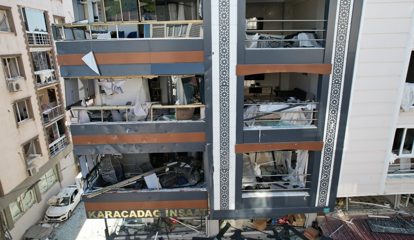 Sanayi tüpü patladı: 5 ölü, 57 yaralı, 11 bina hasar gördü