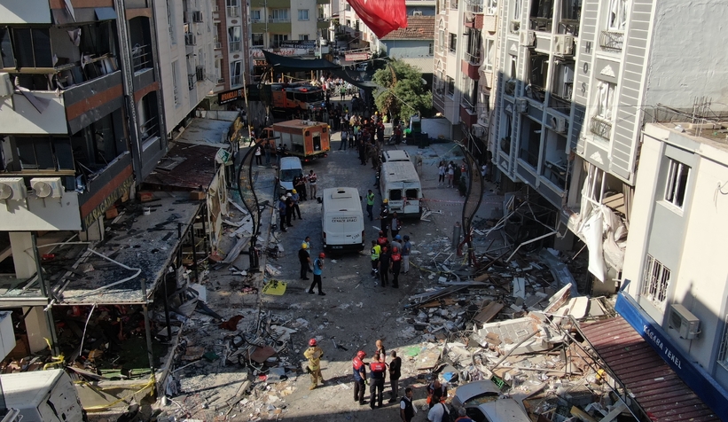 Sanayi tüpü patladı: 5 ölü, 57 yaralı, 11 bina hasar gördü