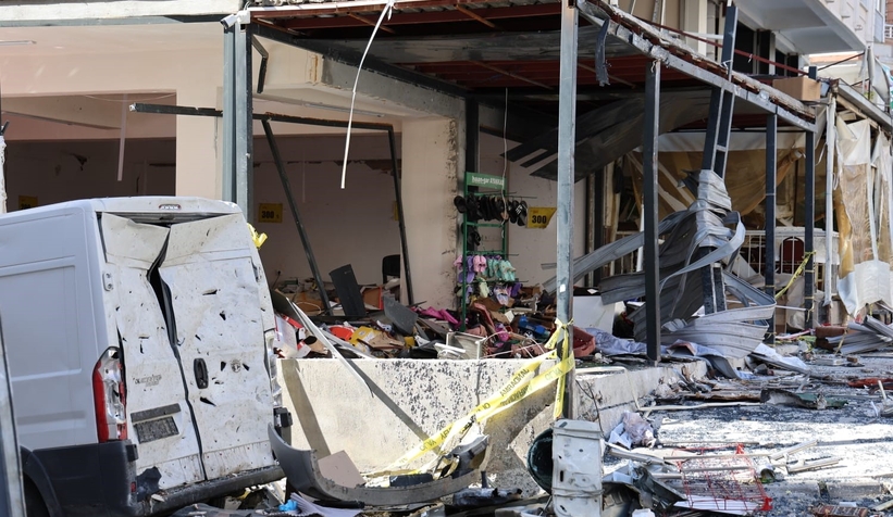 Sanayi tüpü patladı: 5 ölü, 57 yaralı, 11 bina hasar gördü