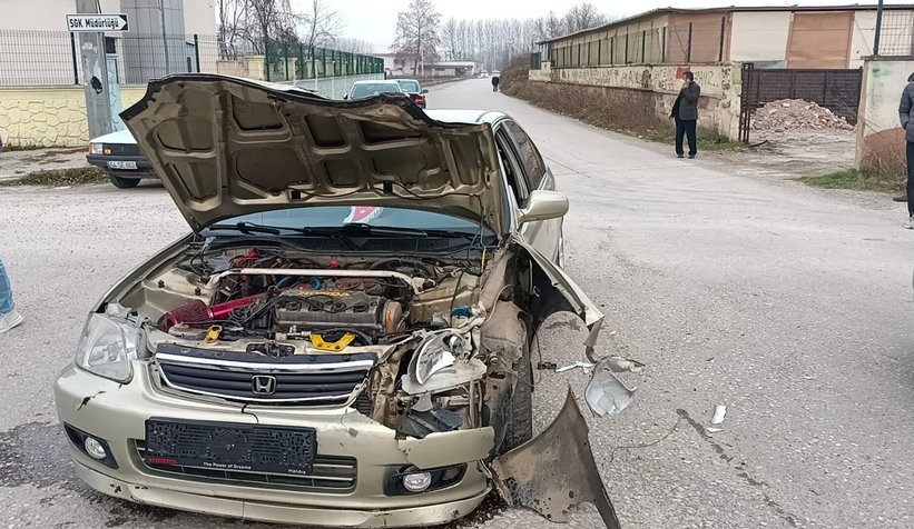 Sanayi yolunda kaza: 1 yaralı