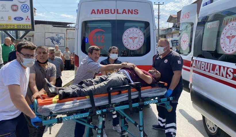 Sanayide baba iki oğlunu vurdu