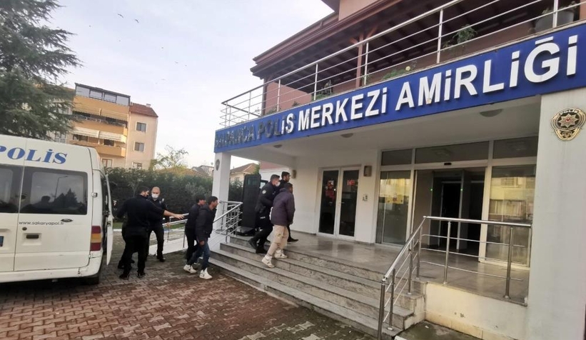 sapanca-da-44-kacak-afgan-gocmen-yakalandiynljovpsal