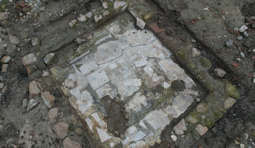 sapanca-golu-nde-gizemli-yapilarmhdtqnrnvn