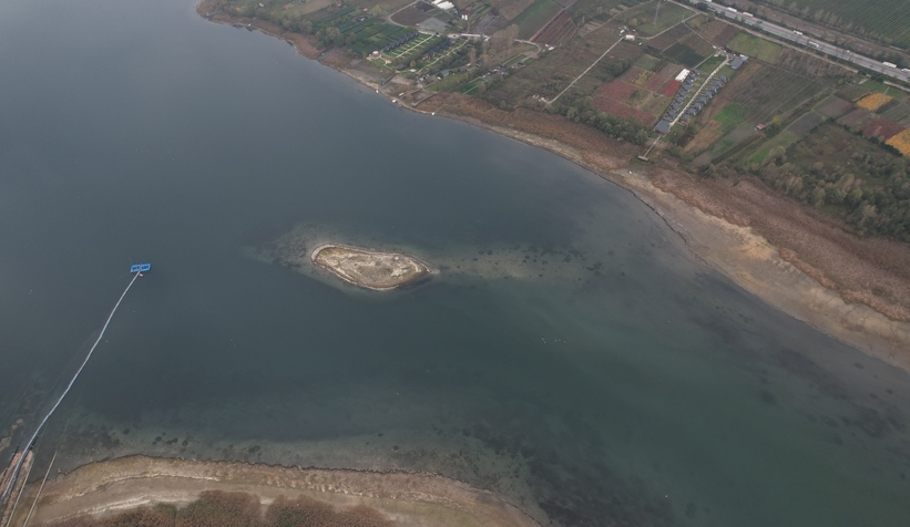 sapanca-golu-nde-gizemli-yapilarmhdtqnrnvn