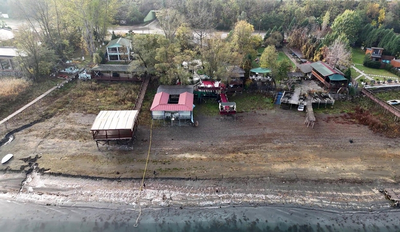 sapanca-golu-nde-kacak-yapi-sahiplerine-yikim-tebligatlari-gonderildik0rknwrntu