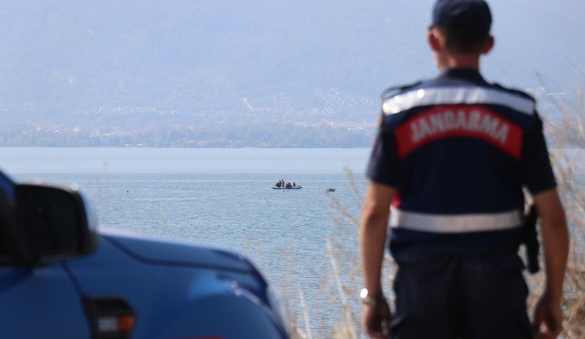 Sapanca Gölü'nde kayıp genci arama çalışması sürüyor