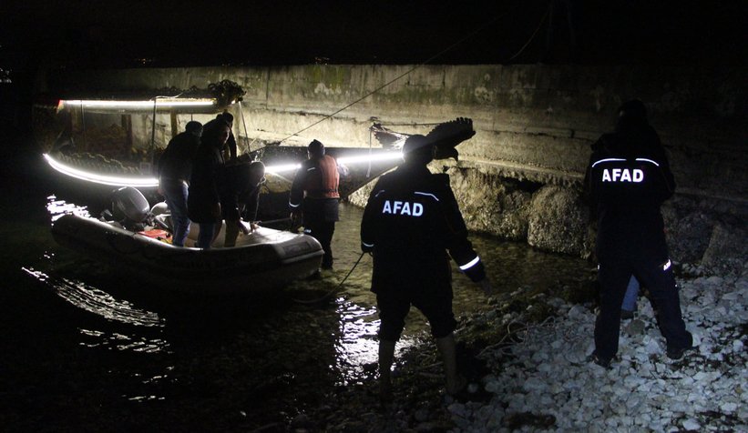 Sapanca Gölü'nde mahsur kaldılar