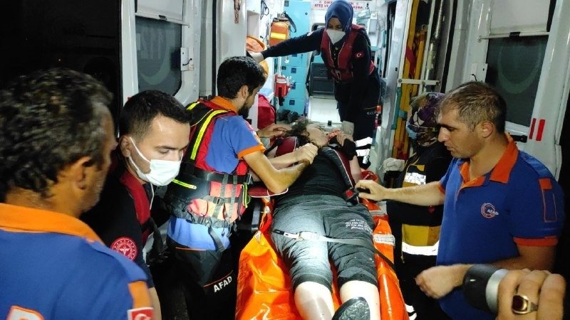 Sapanca Gölü'nde sandal gezisi faciayla bitti