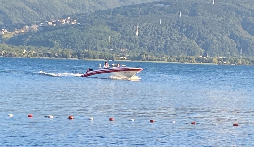 Sapanca Gölü'nde tekneler yasağa rağmen kullanılıyor