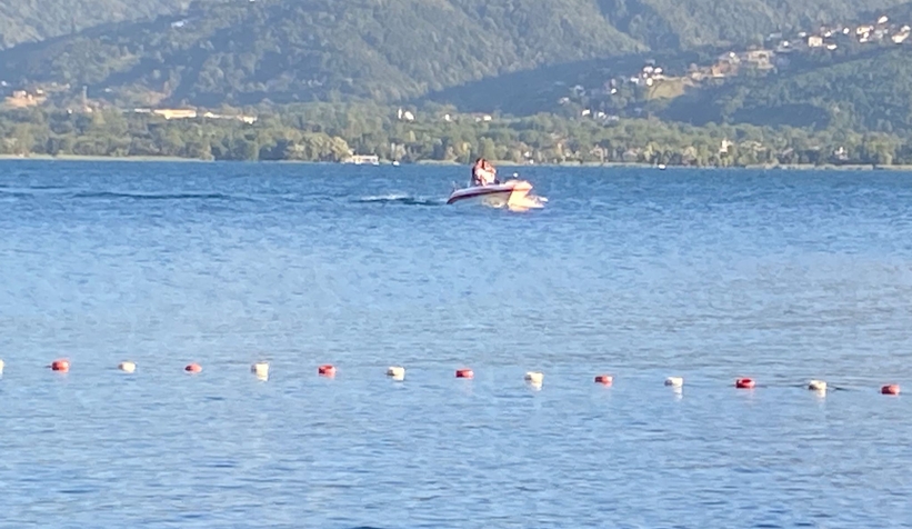 Sapanca Gölü'nde tekneler yasağa rağmen kullanılıyor