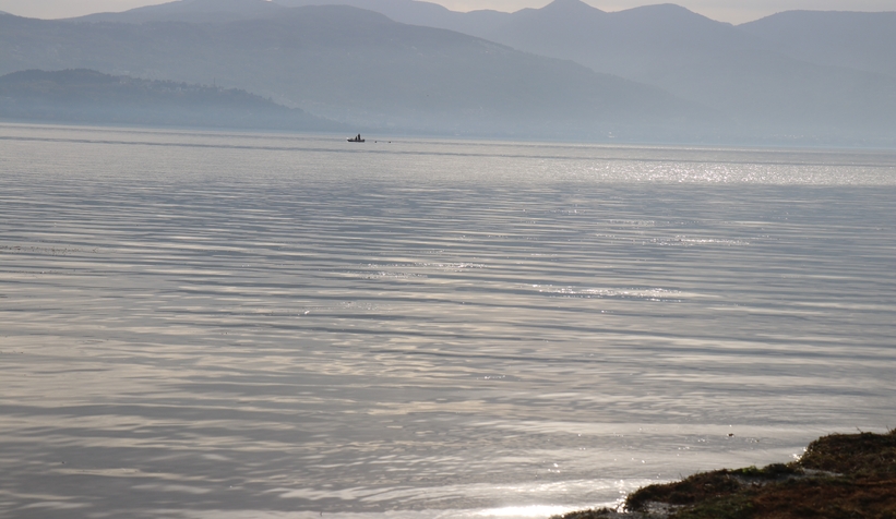sapanca-golu-ndeki-endiselendiren-kabarciklarin-nedeni-ne-aciklama-geldiy2s0ztfbl3
