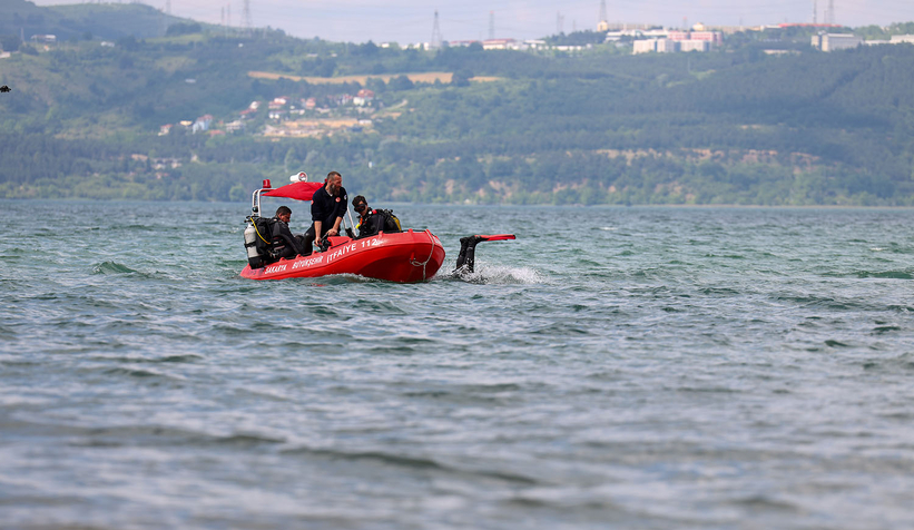 Sapanca Gölü’nden çıkan atıklar görenleri şaşırttı