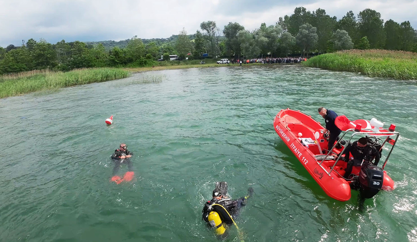 Sapanca Gölü’nden çıkan atıklar görenleri şaşırttı