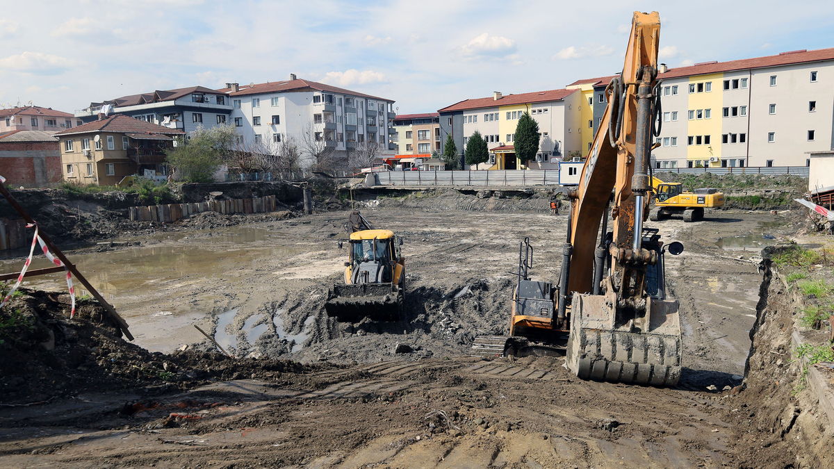 Sapanca Meydan’da çalışmalar başladı