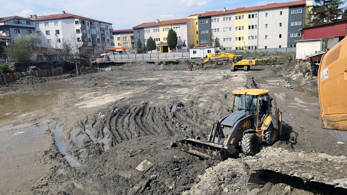 Sapanca Meydan’da çalışmalar başladı