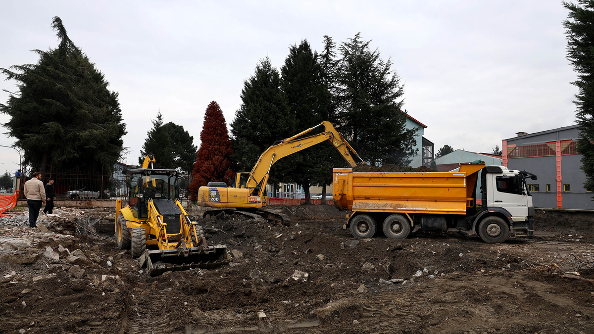 Sapanca Spor Salonu’nda çalışmalar başladı