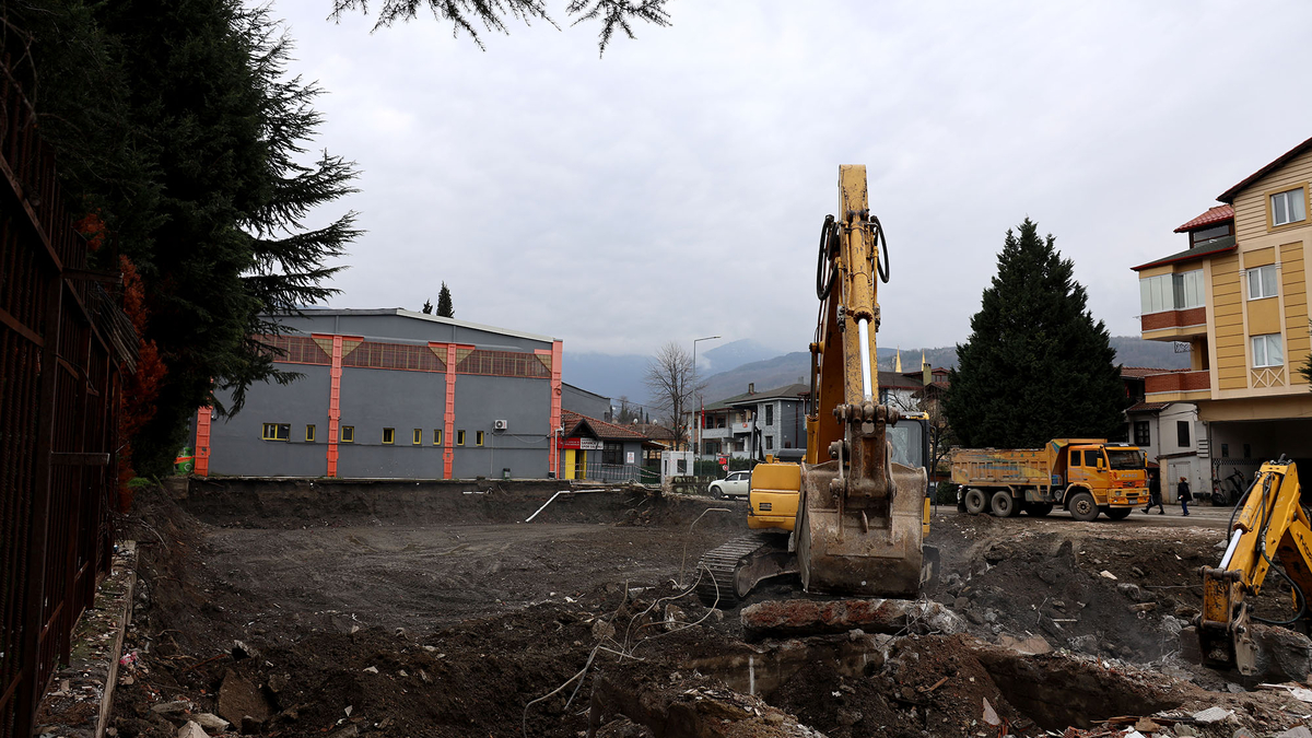 Sapanca Spor Salonu’nda çalışmalar başladı