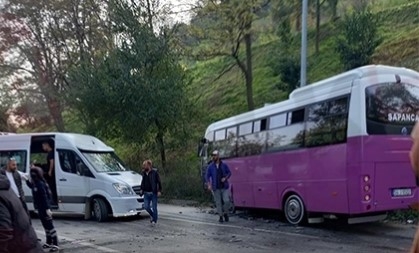 Sapanca yolunda feci kaza: 1 ölü, 5 yaralı