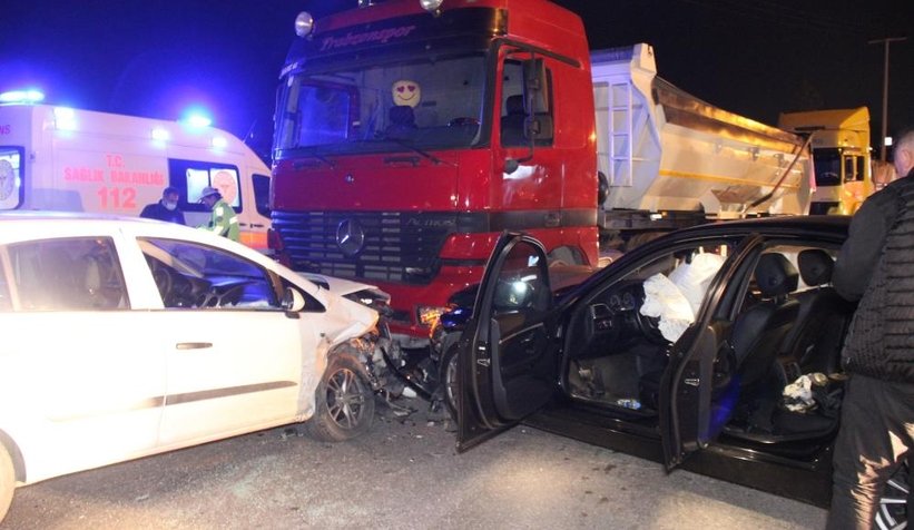 Sapanca yolunda feci kaza: 2 yaralı