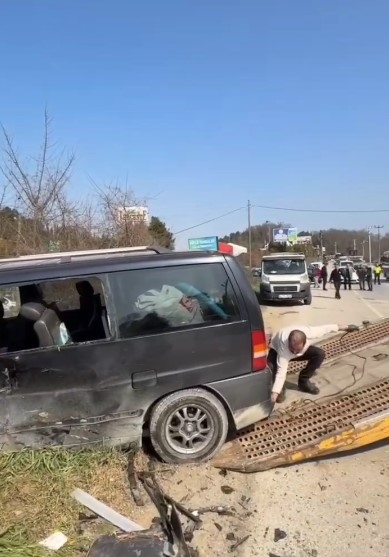 sapanca-yolunda-kaza-yaralilar-vart3ormhvmsw
