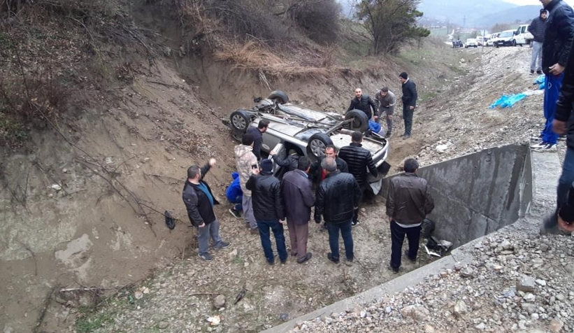 Şarampolde can pazarı: 2’si ağır 3 yaralı