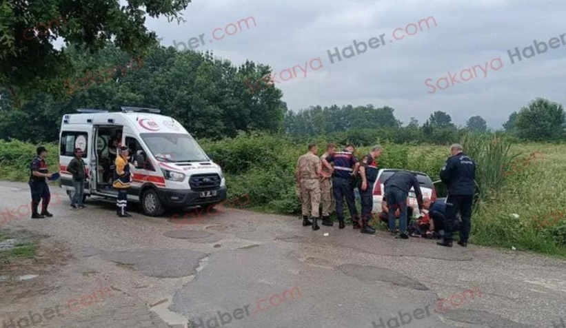 Şarampole uçan araçta sıkıştı