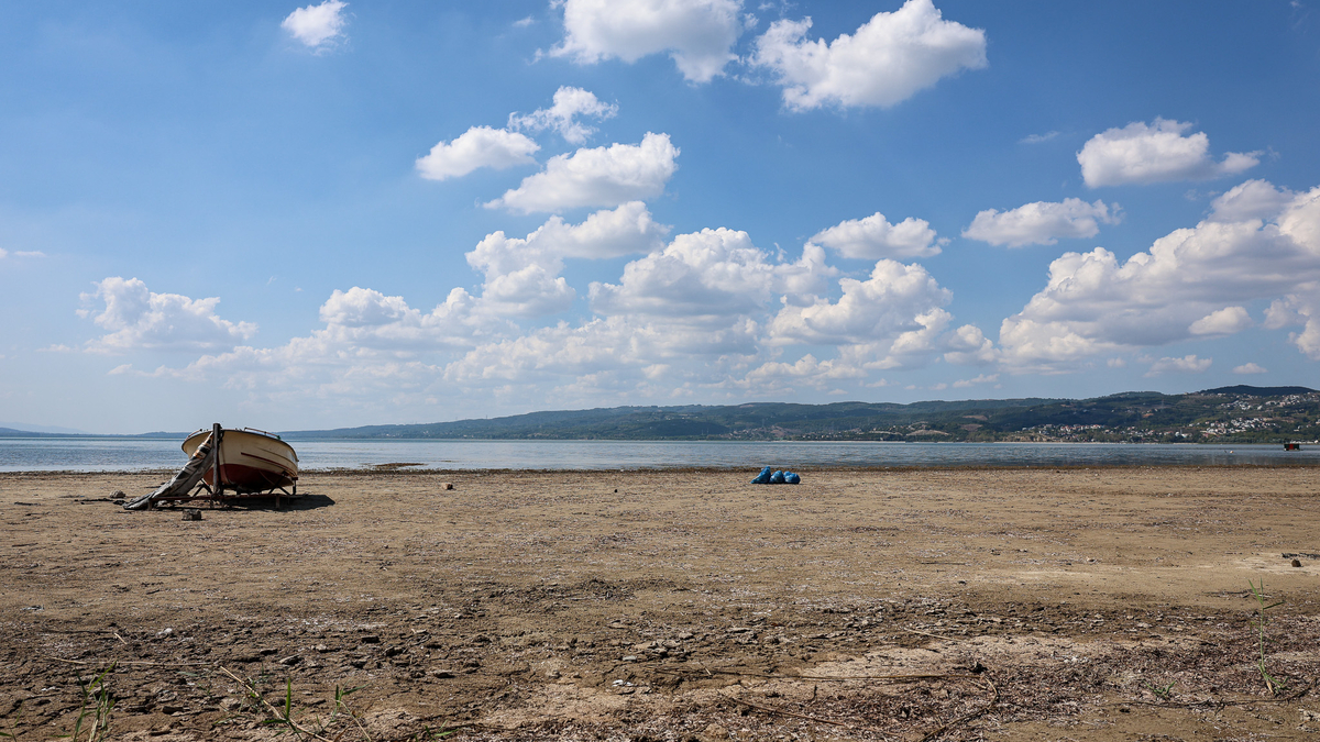 SASKİ'den Sapanca Gölü'ndeki çekilme sonrası uyarı