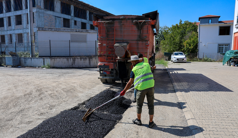 SASKİ kazılan yerleri asfaltlıyor