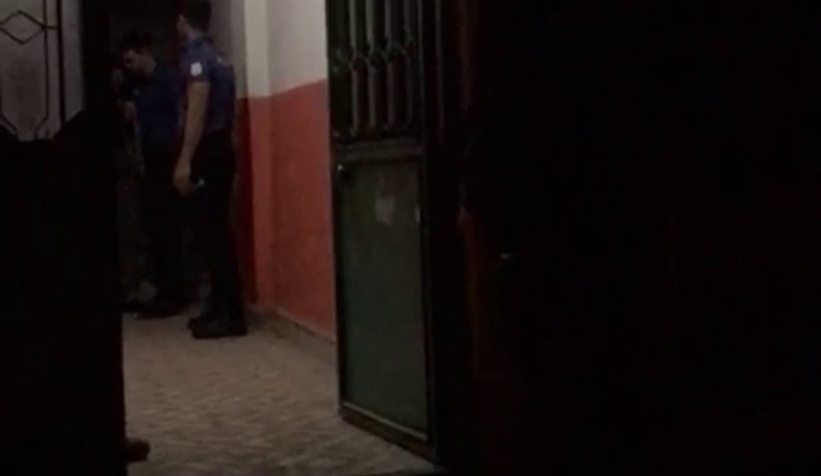 Satırla korku saçtı; Polis paketledi