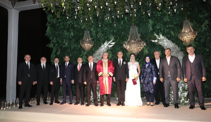 satso-baskani-altug-ve-betul-demirezen-dunyaevine-girdiyknmrzjrwv